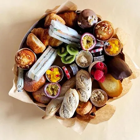 Merveil - Family - Louvre - Aboukir Viii